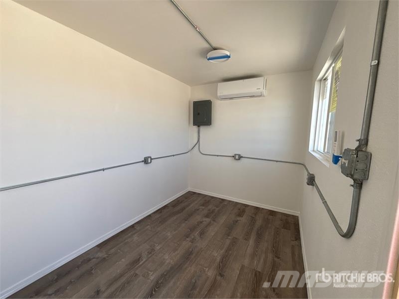  20 ft x 8 ft Skid-Mounted Mobile Office Storage Co حاويات تخزين