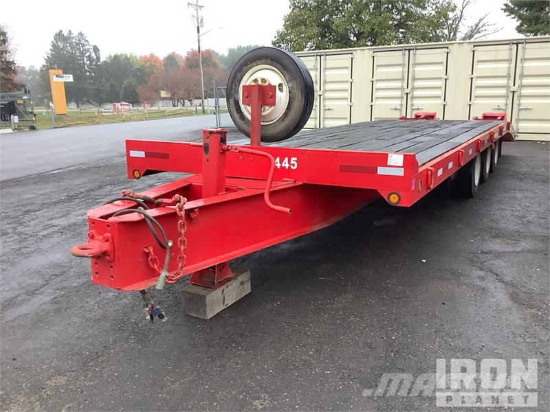 24 ft Tri/A 32 ft Tri/A Equipment Trailer Prikolice za prevoz vozil