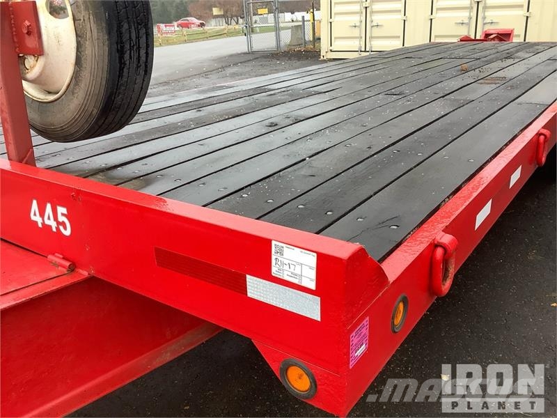 24 ft Tri/A 32 ft Tri/A Equipment Trailer Prikolice za prevoz vozil
