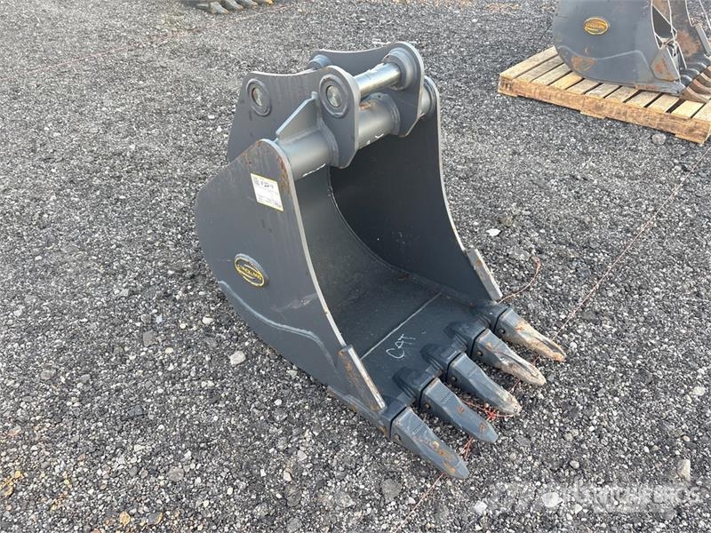 24 in Digging Excavator Bucket - Fits Takeuchi TB2 دلاء