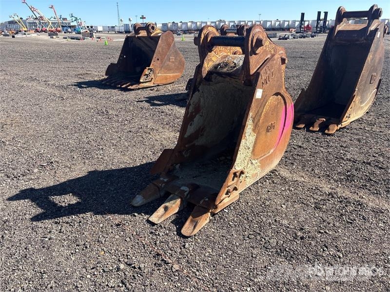  24 in Excavator Bucket - Fits Cat 330 Skovle