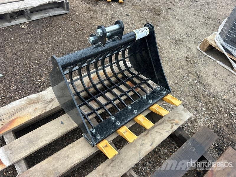  24 in Skeleton Excavator Bucket (Unused) دلاء