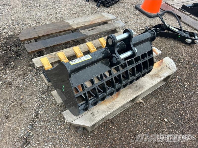  24 in Skeleton Excavator Bucket (Unused) دلاء