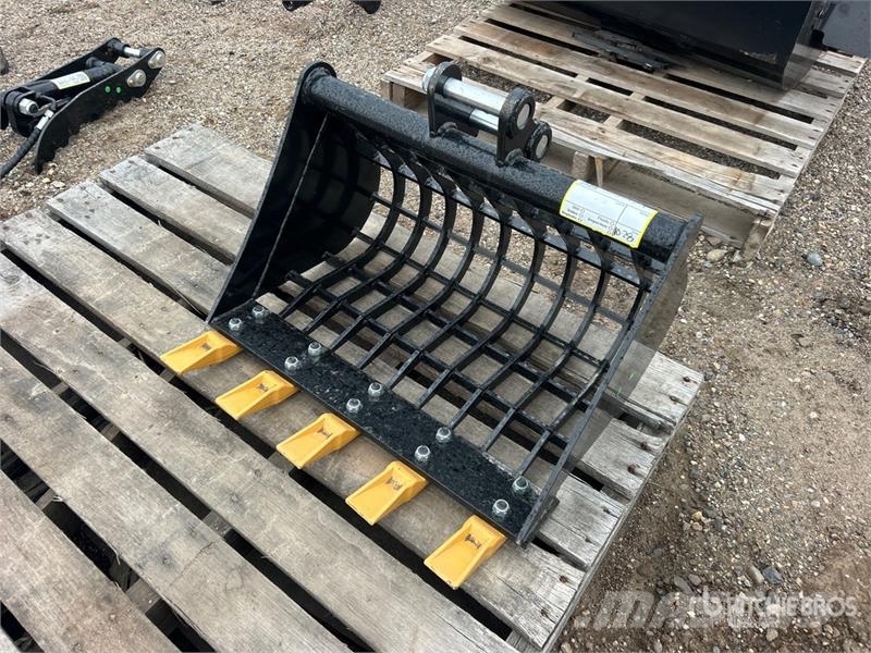 24 in Skeleton Excavator Bucket (Unused) Žlice