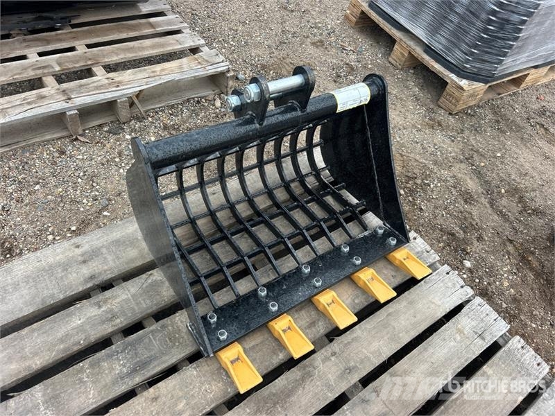 24 in Skeleton Excavator Bucket (Unused) Žlice