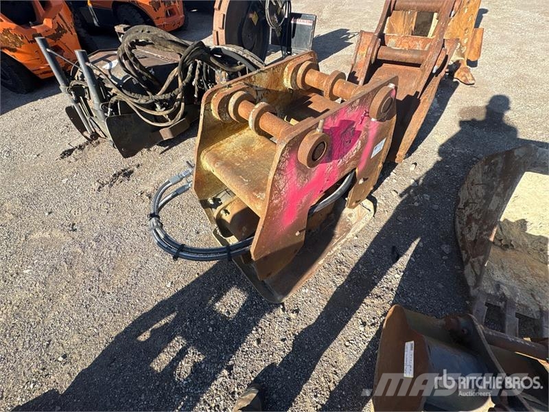 27 in Plate Compactor Attachment プレートコンパクター