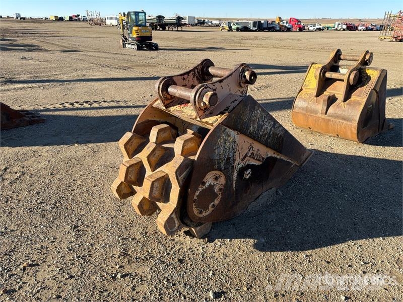30 in Compactor Excavator Bucket Ковши