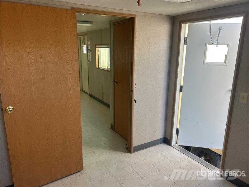 36 ft 6 in x 12 ft T/A Mobile Office Otros