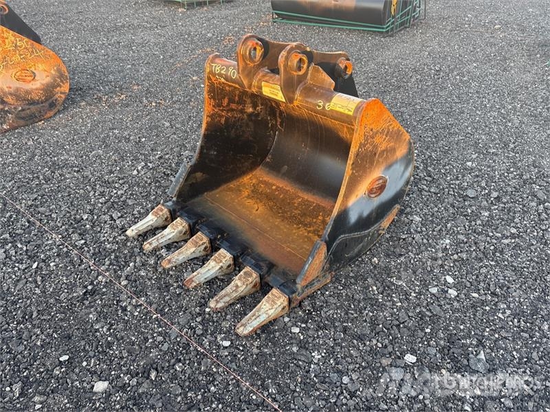 36 in Digging Excavator Bucket - Fits Takeuchi TB2 دلاء