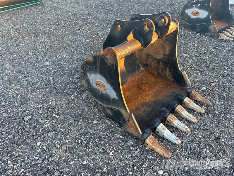 36 in Digging Excavator Bucket - Fits Takeuchi TB2 دلاء