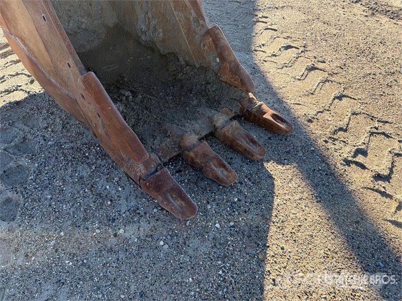 36 in Digging Excavator Bucket Ковши
