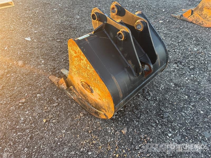 36 in Digging Excavator Bucket - Fits Takeuchi TB2 دلاء