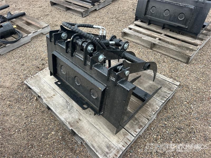 37 in Log Mini Skid Steer Grapple (Unused) Griebtuvai