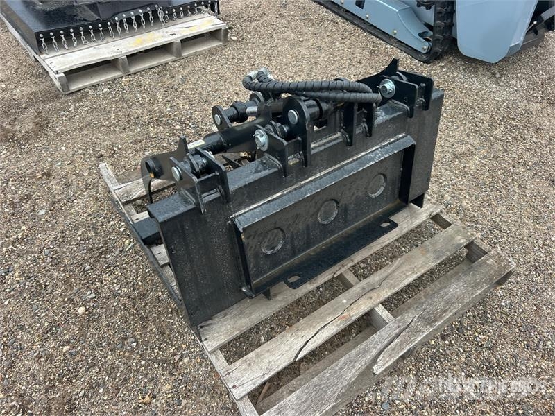 37 in Log Mini Skid Steer Grapple (Unused) Griebtuvai