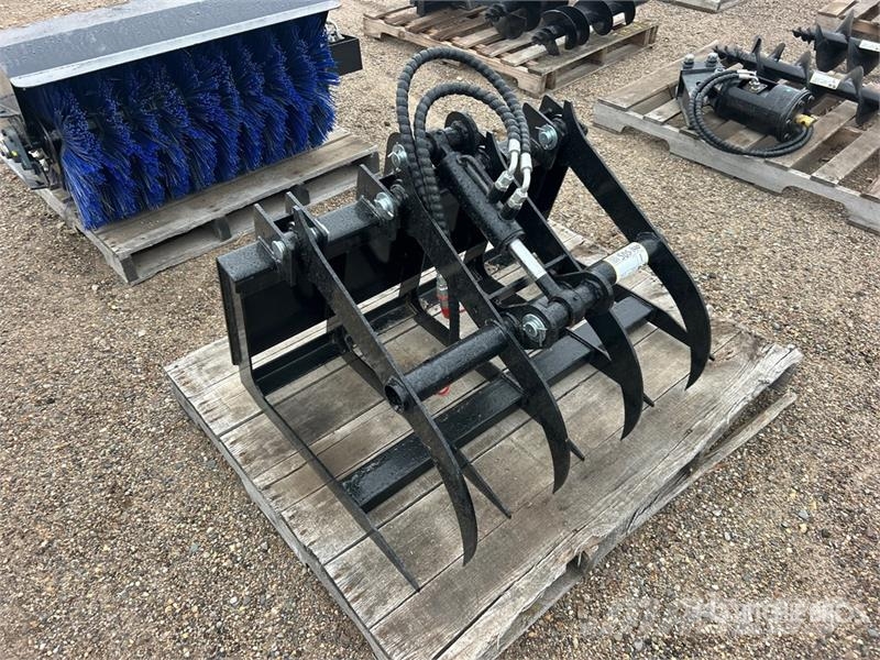 37 in Log Mini Skid Steer Grapple (Unused) Griebtuvai