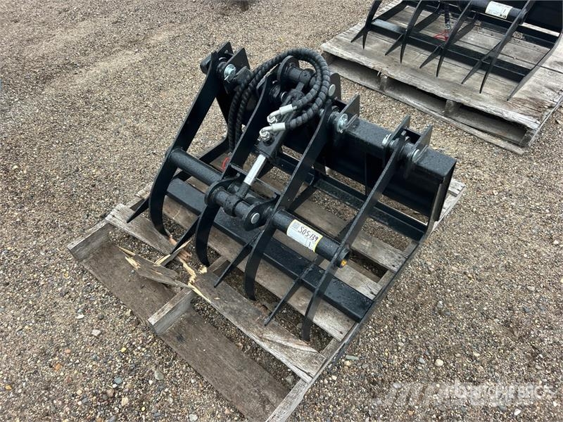 37 in Log Mini Skid Steer Grapple (Unused) Griebtuvai