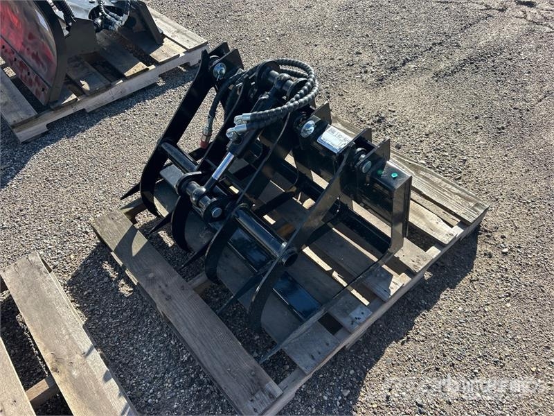 37 in Mini Skid Steer Grapple (Unused) Griebtuvai