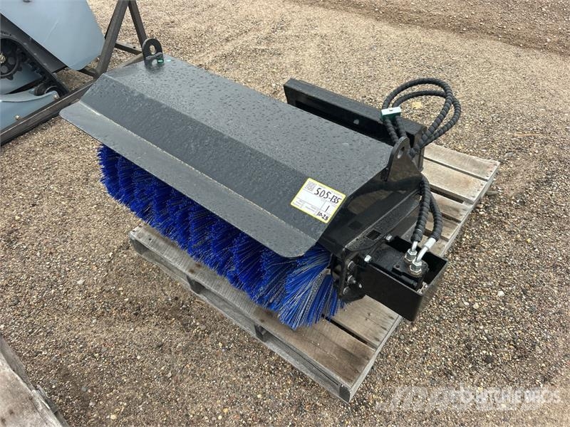  38 in Mini Angled Skid Steer Sweeper (Unused) Metle