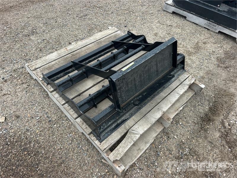 38 in Mini Skid Steer Landplane (Unused) Arrastradoras para campos