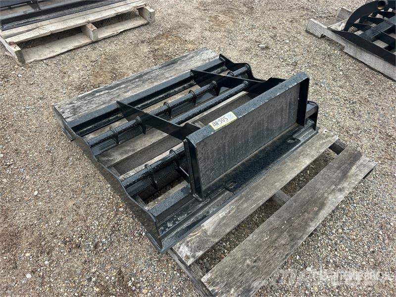  38 in Mini Skid Steer Landplane (Unused) Arrastradoras para campos