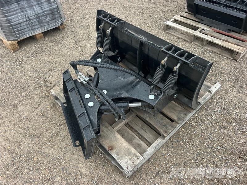 39 in Mini Skid Steer Snow Blade (Unused) Lumesahad