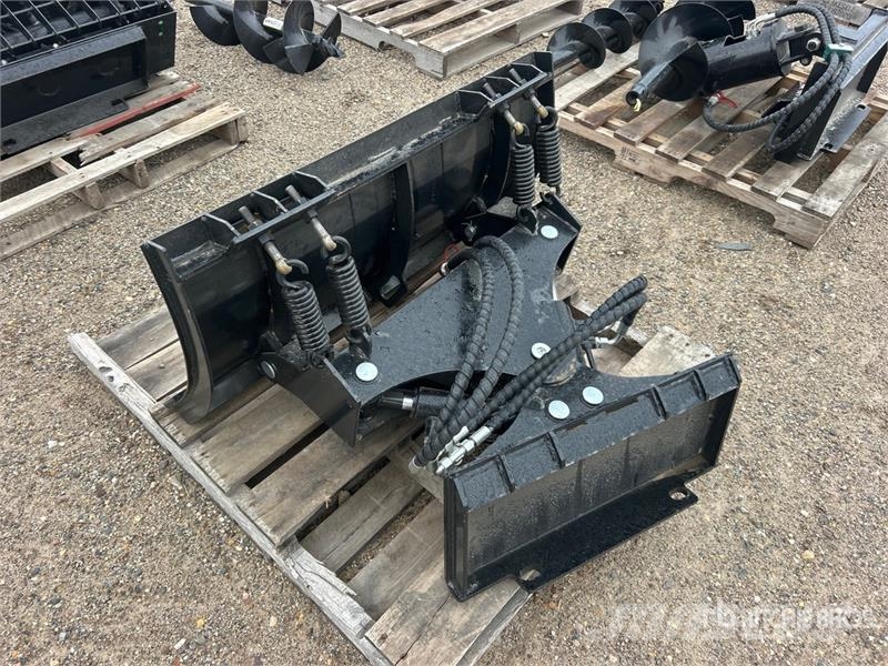 39 in Mini Skid Steer Snow Blade (Unused) Lumesahad