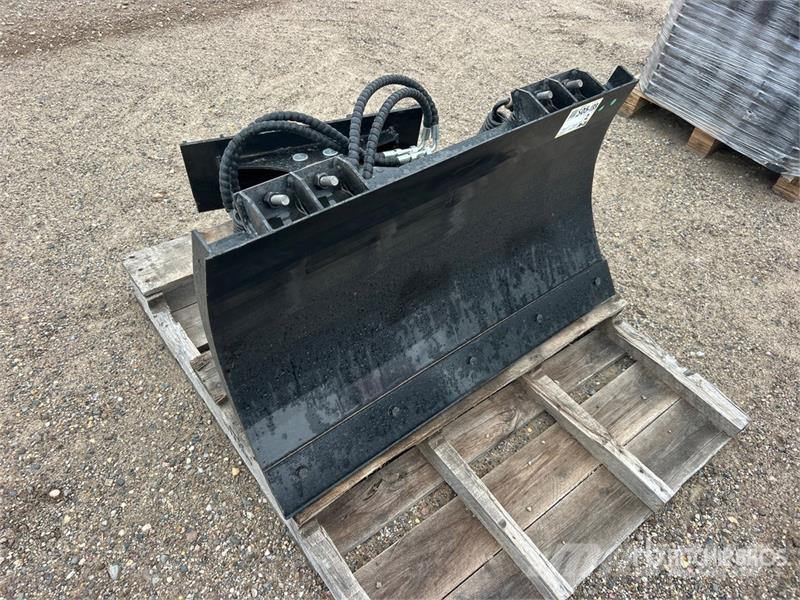 39 in Mini Skid Steer Snow Blade (Unused) Lumesahad