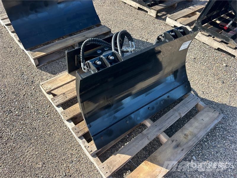 39 in Mini Skid Steer Dozer (Unused) Lemiesze