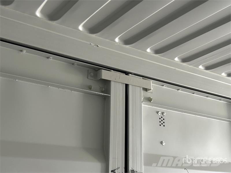  40 ft High Cube Multi-Door Multi doors are bolted  儲存用貨櫃