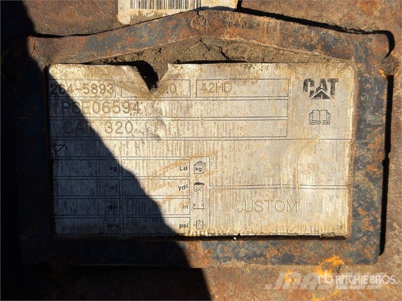 42 in Digging Excavator Bucket - Fits Cat 320 Ковши