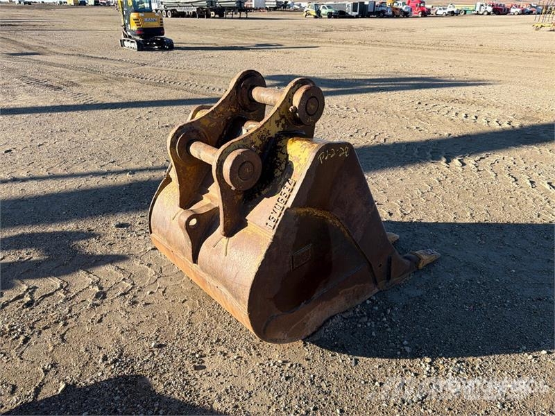 42 in Digging Excavator Bucket - Fits Cat 320 Ковши