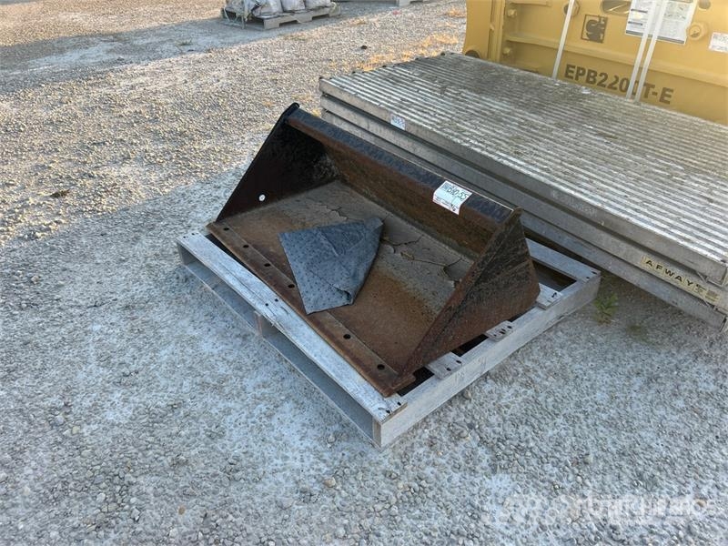  42 in General Purpose Mini Skid Steer Bucket Bakken