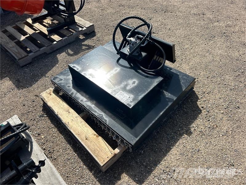  43 in Mini Skid Steer Brush Cutter (Unused) ماكينات جز العشب
