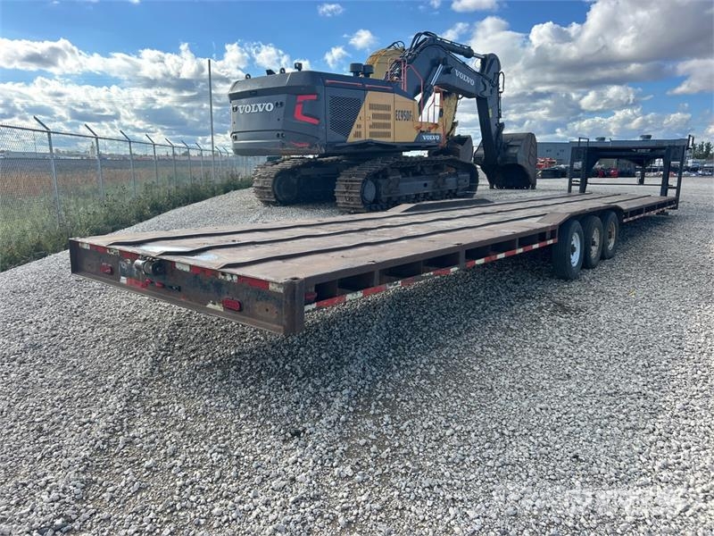 48 ft Tri/A Gooseneck Equipment Trailer 車両運搬用トレーラー