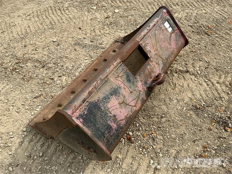 48 in Cleanup Tag Excavator Bucket - Fits Takeuchi Cucharones