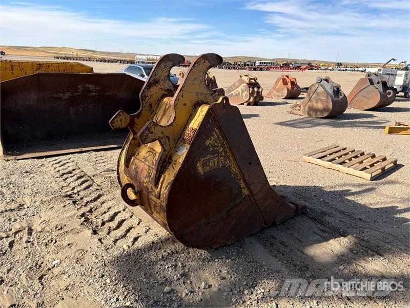 48 in Digging Excavator Bucket Baldes