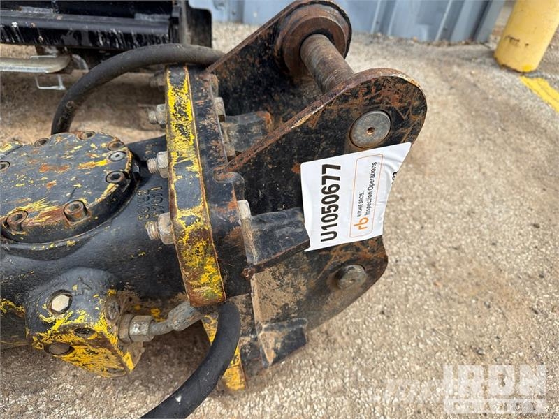  48 in Hydraulic Breaker - Fits Yanmar Martelos / Rompedores