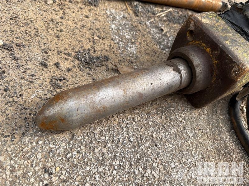  48 in Hydraulic Breaker - Fits Yanmar Martelos / Rompedores