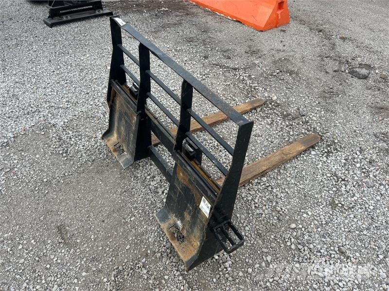 48 in Skid Steer Forks Garfos