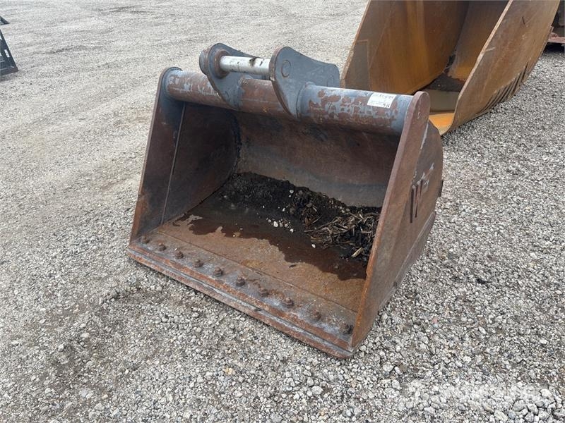 60 in Cleanup Excavator Bucket Lopaty