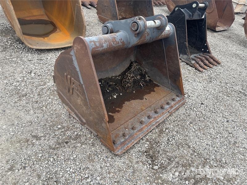 60 in Cleanup Excavator Bucket Lopaty