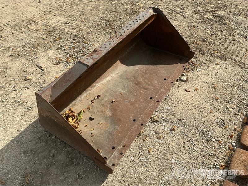 60 in General Purpose Skid Steer Bucket - Fits Mus Cucharones