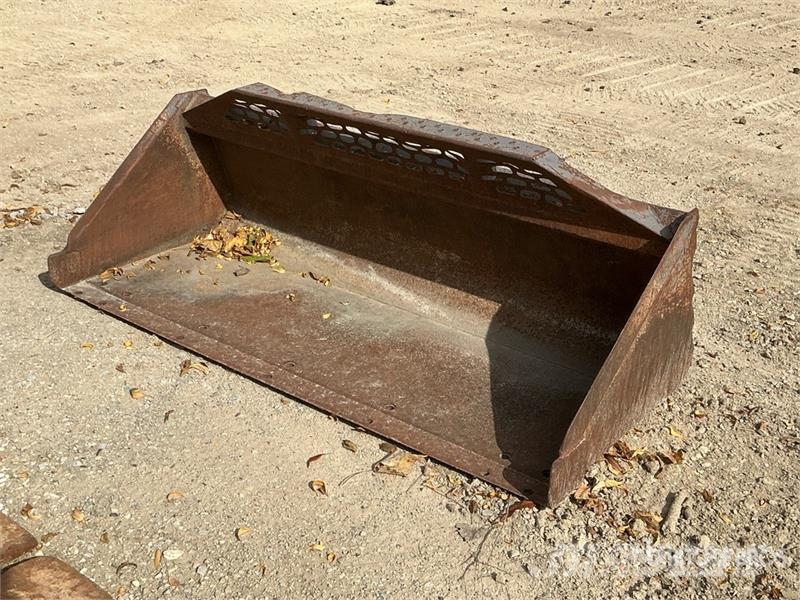  60 in General Purpose Skid Steer Bucket - Fits Mus Cucharones