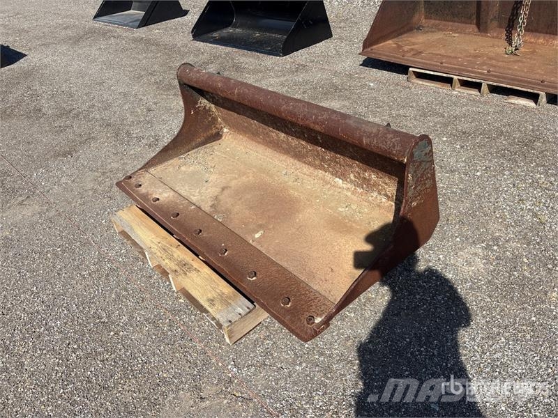  60 in Skid Steer Bucket Žlice