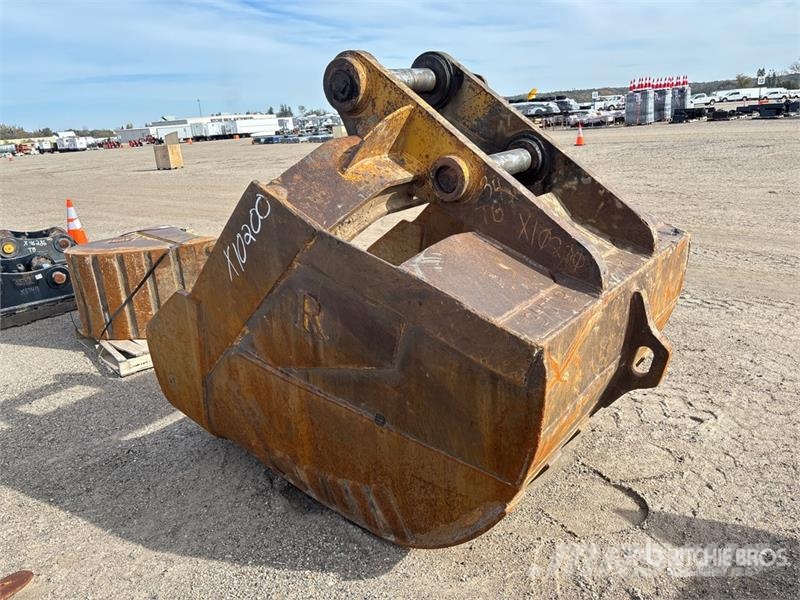 66 in Excavator Bucket Lopaty
