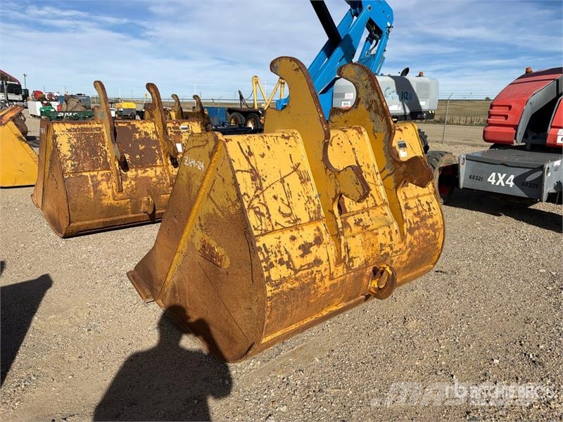  70 in Digging Excavator Bucket - Fits Cat 336 Baldes