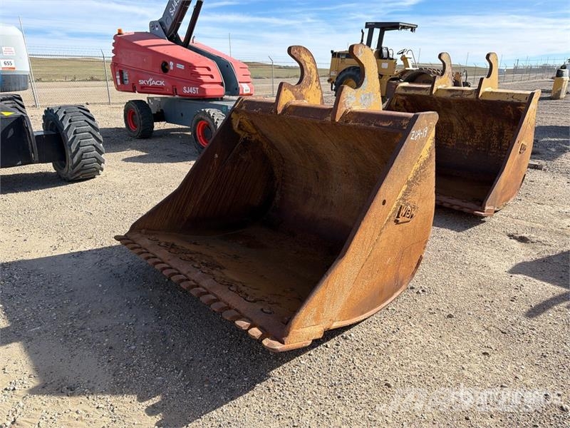  70 in Digging Excavator Bucket - Fits Cat 336 Baldes
