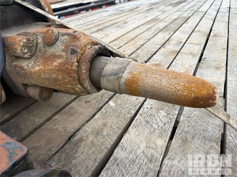  75 in Hydraulic Breaker - Fits John Deere 410 مطارق / كسارات