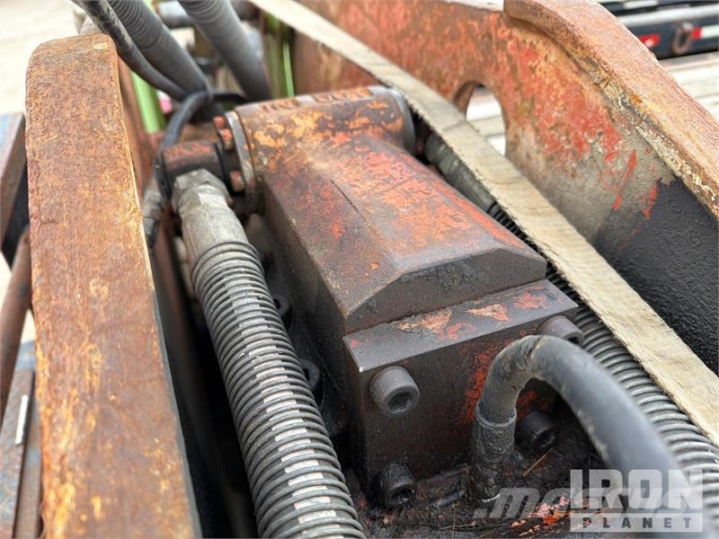  75 in Hydraulic Breaker - Fits John Deere 410 مطارق / كسارات