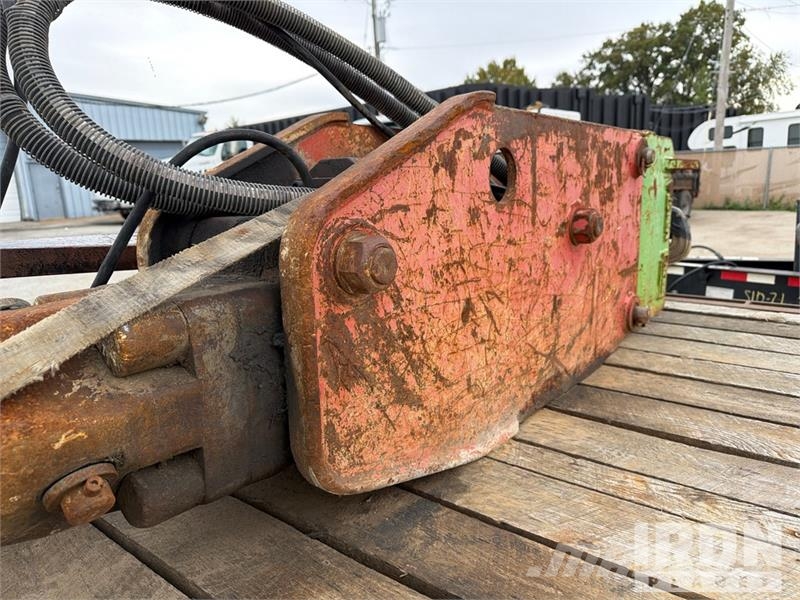  75 in Hydraulic Breaker - Fits John Deere 410 مطارق / كسارات